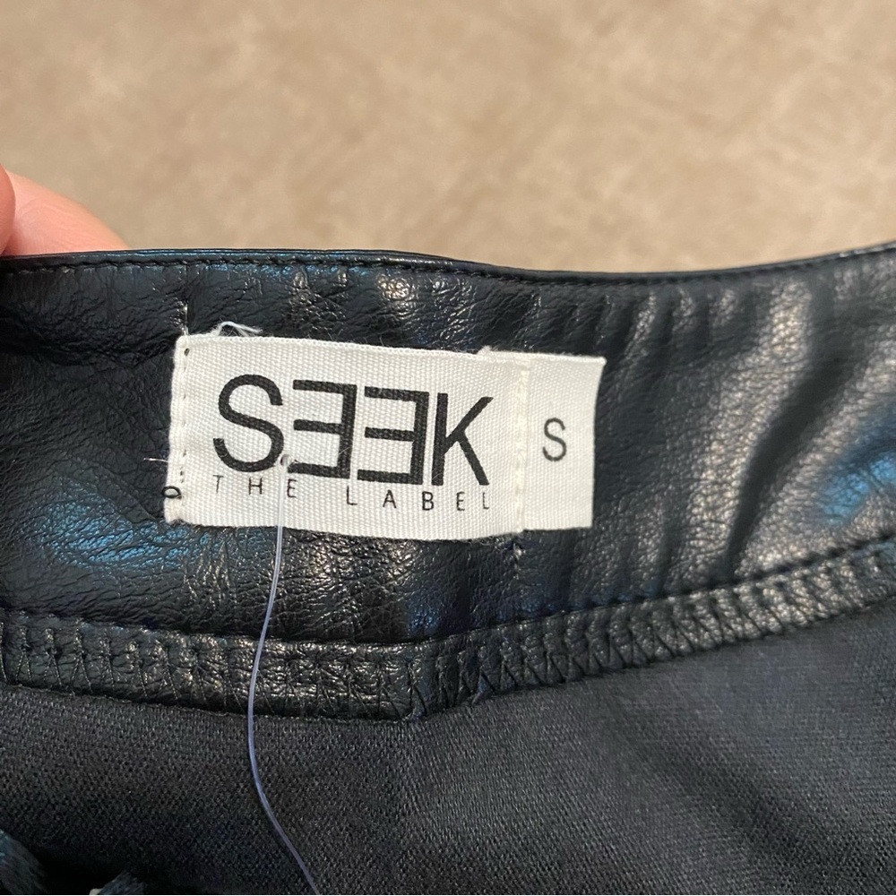 NWT {Seek The Label} Black Faux Leather Mini Skirt ~ Size Small - Picture 5 of 15